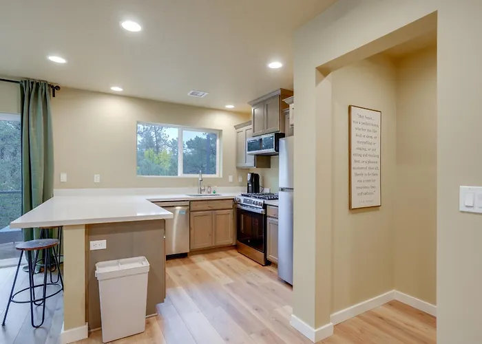 Holiday home Cozy Woodland Retreat In The Pines, Near Prescott! *